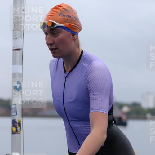 16.08.2026 - KN Förde Triathlon 2026 Antke Förster http://msf.ph/oto/9992336 16.08.2026 09:11:16 Schwimmen 1, 112, 113, 115, 118, 119, 117, 122, 133, 140, 142 meine-sportfotos.de