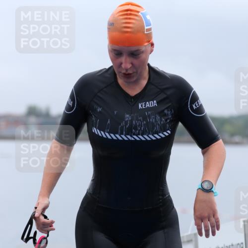 16.08.2026 - KN Förde Triathlon 2026 Antke Förster http://msf.ph/oto/9992346 16.08.2026 09:11:27 Schwimmen 1, 112, 113, 117, 118, 122, 140, 117, 133, 142 meine-sportfotos.de