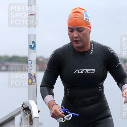 16.08.2026 - KN Förde Triathlon 2026 Antke Förster http://msf.ph/oto/9992361 16.08.2026 09:12:04 Schwimmen 142, 127, 141, 146 meine-sportfotos.de