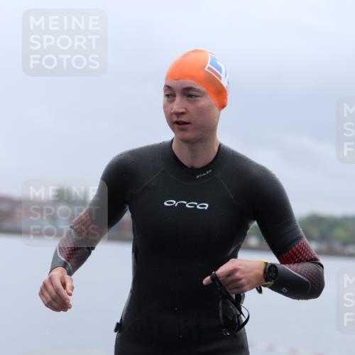 16.08.2026 - KN Förde Triathlon 2026 Antke Förster http://msf.ph/oto/9992373 16.08.2026 09:12:23 Schwimmen 127, 141, 146, 127, 130 meine-sportfotos.de