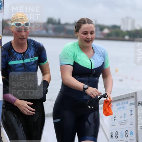 16.08.2026 - KN Förde Triathlon 2026 Antke Förster http://msf.ph/oto/9992417 16.08.2026 09:13:42 Schwimmen 108, 124, 131, 120, 123, 148, 185 meine-sportfotos.de