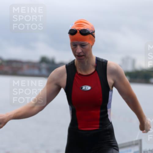 16.08.2026 - KN Förde Triathlon 2026 Antke Förster http://msf.ph/oto/9992552 16.08.2026 09:17:15 Schwimmen 138, 177, 180, 103, 139, 166, 172, 174, 186, 187 meine-sportfotos.de