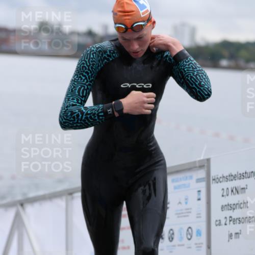 16.08.2026 - KN Förde Triathlon 2026 Antke Förster http://msf.ph/oto/9992565 16.08.2026 09:17:24 Schwimmen 138, 139, 166, 180, 186, 187, 103, 172, 174, 197 meine-sportfotos.de
