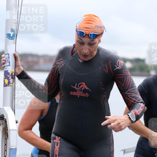 16.08.2026 - KN Förde Triathlon 2026 Antke Förster http://msf.ph/oto/9992587 16.08.2026 09:17:54 Schwimmen 156, 171, 172, 174, 197, 126, 156, 163, 176, 189, 190, 191 meine-sportfotos.de