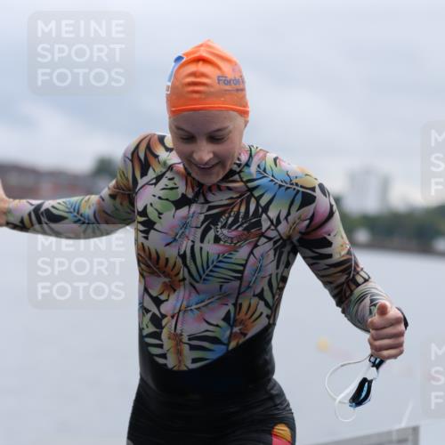 16.08.2026 - KN Förde Triathlon 2026 Antke Förster http://msf.ph/oto/9992601 16.08.2026 09:18:03 Schwimmen 126, 156, 171, 172, 174, 190, 191, 197, 163, 176, 178, 189, 192, 203 meine-sportfotos.de