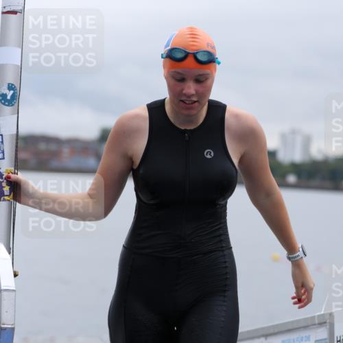 16.08.2026 - KN Förde Triathlon 2026 Antke Förster http://msf.ph/oto/9992627 16.08.2026 09:18:42 Schwimmen 178, 192, 203, 206, 164, 194, 198, 200, 205, 206, 212, 225 meine-sportfotos.de