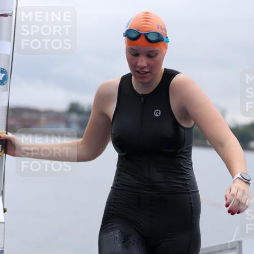16.08.2026 - KN Förde Triathlon 2026 Antke Förster http://msf.ph/oto/9992628 16.08.2026 09:18:43 Schwimmen 178, 192, 203, 206, 164, 194, 195, 198, 200, 205, 212, 225 meine-sportfotos.de
