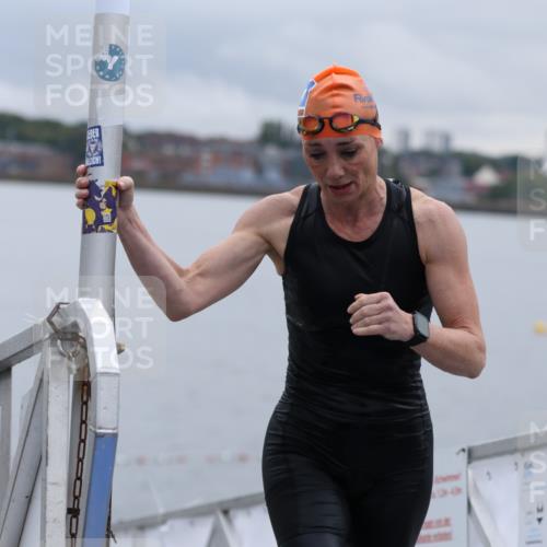 16.08.2026 - KN Förde Triathlon 2026 Antke Förster http://msf.ph/oto/9992631 16.08.2026 09:18:45 Schwimmen 178, 192, 200, 203, 206, 164, 194, 195, 198, 205, 212, 225 meine-sportfotos.de