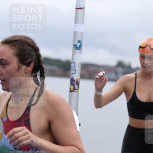 16.08.2026 - KN Förde Triathlon 2026 Antke Förster http://msf.ph/oto/9992652 16.08.2026 09:19:01 Schwimmen 164, 194, 198, 200, 205, 206, 212, 184, 194, 195, 204, 211, 225 meine-sportfotos.de