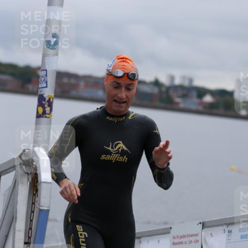 16.08.2026 - KN Förde Triathlon 2026 Antke Förster http://msf.ph/oto/9992662 16.08.2026 09:19:08 Schwimmen 164, 194, 195, 198, 200, 205, 212, 225, 181, 184, 195, 204, 211 meine-sportfotos.de