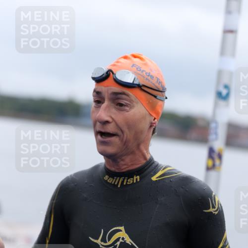 16.08.2026 - KN Förde Triathlon 2026 Antke Förster http://msf.ph/oto/9992668 16.08.2026 09:19:10 Schwimmen 164, 194, 195, 198, 205, 212, 225, 181, 184, 204, 211 meine-sportfotos.de