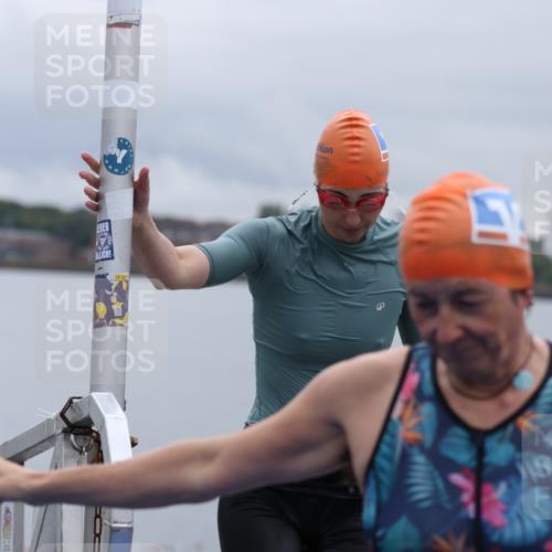 16.08.2026 - KN Förde Triathlon 2026 Antke Förster http://msf.ph/oto/9992678 16.08.2026 09:19:25 Schwimmen 184, 194, 195, 204, 211, 225, 181, 201 meine-sportfotos.de