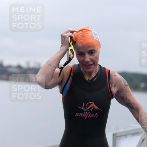 16.08.2026 - KN Förde Triathlon 2026 Antke Förster http://msf.ph/oto/9992691 16.08.2026 09:19:36 Schwimmen 181, 184, 201, 204, 211, 201 meine-sportfotos.de