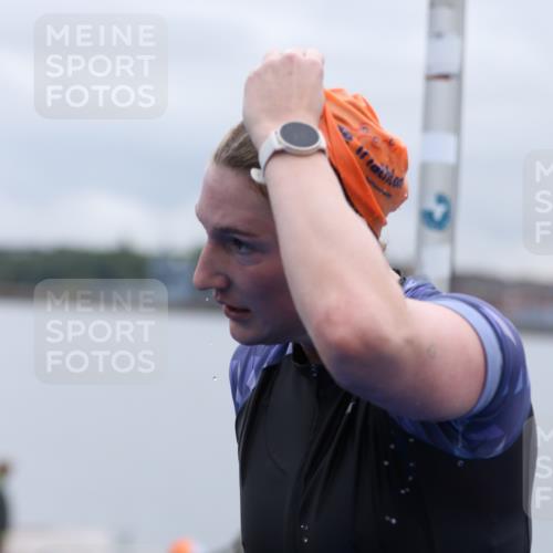 16.08.2026 - KN Förde Triathlon 2026 Antke Förster http://msf.ph/oto/9992726 16.08.2026 09:21:05 Schwimmen 137, 179, 230, 239, 167, 214, 230, 248 meine-sportfotos.de