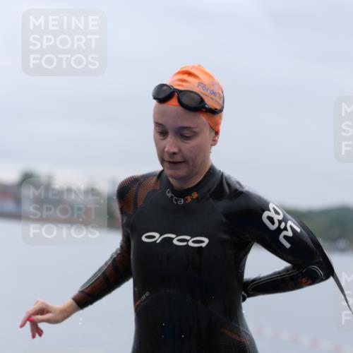 16.08.2026 - KN Förde Triathlon 2026 Antke Förster http://msf.ph/oto/9992738 16.08.2026 09:21:13 Schwimmen 137, 167, 214, 230, 239, 213, 235, 248 meine-sportfotos.de