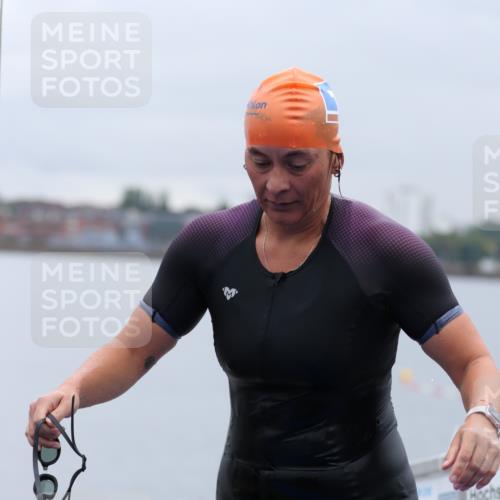 16.08.2026 - KN Förde Triathlon 2026 Antke Förster http://msf.ph/oto/9992745 16.08.2026 09:21:24 Schwimmen 137, 167, 214, 230, 248, 202, 213, 235 meine-sportfotos.de