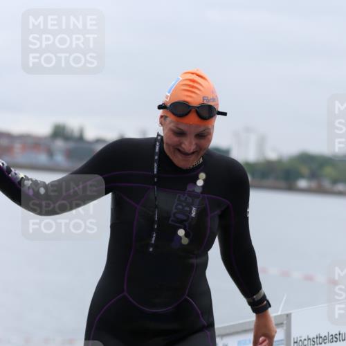 16.08.2026 - KN Förde Triathlon 2026 Antke Förster http://msf.ph/oto/9992768 16.08.2026 09:21:55 Schwimmen 188, 202, 213, 235, 215, 216, 217, 229, 232, 242 meine-sportfotos.de