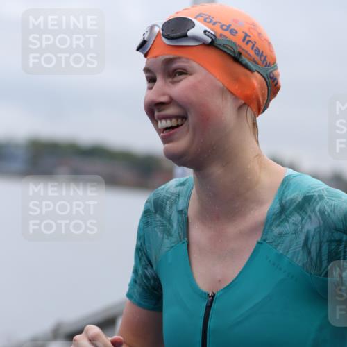 16.08.2026 - KN Förde Triathlon 2026 Antke Förster http://msf.ph/oto/9992783 16.08.2026 09:22:03 Schwimmen 188, 202, 215, 229, 235, 242, 216, 217, 232, 242 meine-sportfotos.de