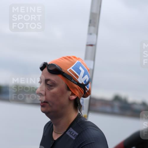 16.08.2026 - KN Förde Triathlon 2026 Antke Förster http://msf.ph/oto/9992786 16.08.2026 09:22:05 Schwimmen 188, 202, 215, 229, 242, 216, 217, 232 meine-sportfotos.de