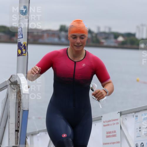 16.08.2026 - KN Förde Triathlon 2026 Antke Förster http://msf.ph/oto/9992794 16.08.2026 09:22:19 Schwimmen 215, 216, 217, 229, 232, 242, 182, 216, 219, 241 meine-sportfotos.de