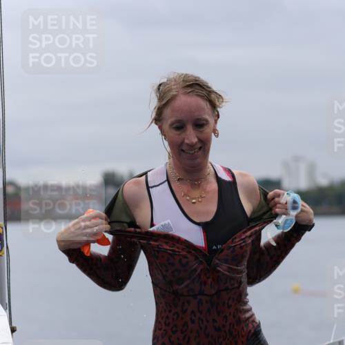 16.08.2026 - KN Förde Triathlon 2026 Antke Förster http://msf.ph/oto/9992802 16.08.2026 09:22:29 Schwimmen 216, 217, 232, 182, 219, 241 meine-sportfotos.de