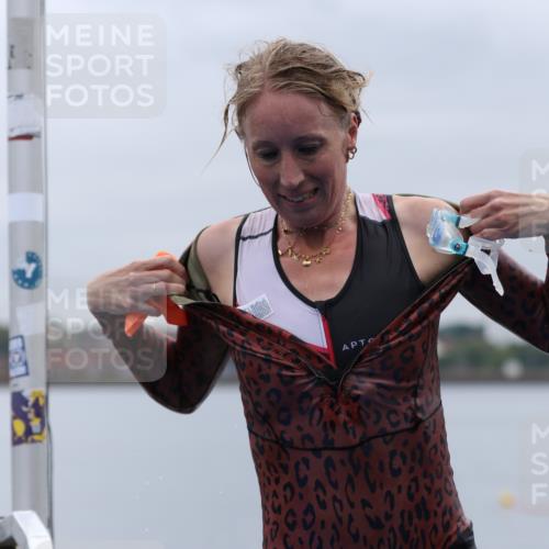 16.08.2026 - KN Förde Triathlon 2026 Antke Förster http://msf.ph/oto/9992803 16.08.2026 09:22:29 Schwimmen 216, 217, 232, 182, 219, 241 meine-sportfotos.de