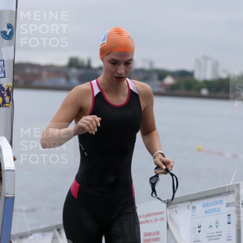 16.08.2026 - KN Förde Triathlon 2026 Antke Förster http://msf.ph/oto/9992805 16.08.2026 09:22:32 Schwimmen 216, 219, 232, 241, 182, 219, 241 meine-sportfotos.de