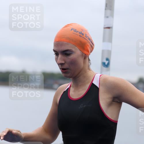 16.08.2026 - KN Förde Triathlon 2026 Antke Förster http://msf.ph/oto/9992809 16.08.2026 09:22:34 Schwimmen 216, 219, 232, 241, 182 meine-sportfotos.de