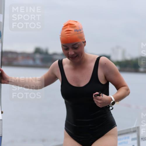 16.08.2026 - KN Förde Triathlon 2026 Antke Förster http://msf.ph/oto/9992835 16.08.2026 09:23:11 Schwimmen 223, 236, 258, 226, 240, 252 meine-sportfotos.de
