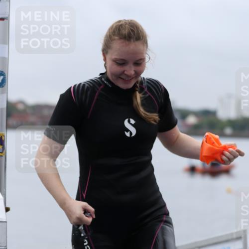 16.08.2026 - KN Förde Triathlon 2026 Antke Förster http://msf.ph/oto/9992884 16.08.2026 09:24:26 Schwimmen 238, 244, 251, 228, 238 meine-sportfotos.de