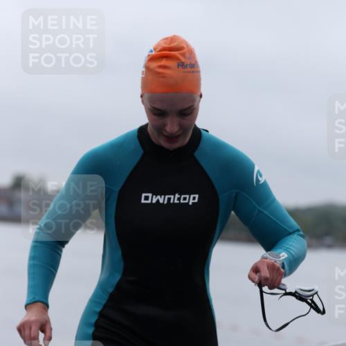 16.08.2026 - KN Förde Triathlon 2026 Antke Förster http://msf.ph/oto/9992932 16.08.2026 09:25:24 Schwimmen 224, 243, 245, 254, 255, 262 meine-sportfotos.de