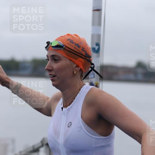16.08.2026 - KN Förde Triathlon 2026 Antke Förster http://msf.ph/oto/9992938 16.08.2026 09:25:30 Schwimmen 224, 243, 254, 262 meine-sportfotos.de