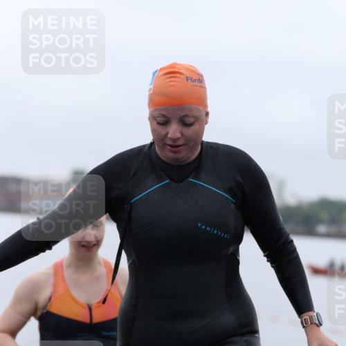 16.08.2026 - KN Förde Triathlon 2026 Antke Förster http://msf.ph/oto/9992948 16.08.2026 09:26:01 Schwimmen 261, 265, 265, 268 meine-sportfotos.de