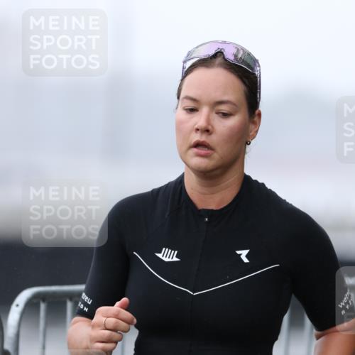 16.08.2026 - KN Förde Triathlon 2026 Antke Förster http://msf.ph/oto/9993141 16.08.2026 10:03:19 Laufen  meine-sportfotos.de