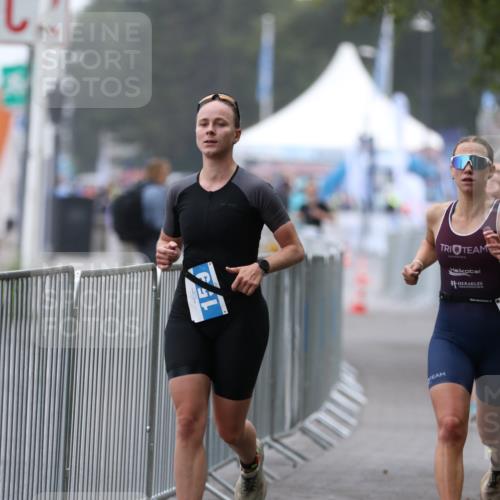 16.08.2026 - KN Förde Triathlon 2026 Antke Förster http://msf.ph/oto/9993203 16.08.2026 10:05:11 Laufen  meine-sportfotos.de