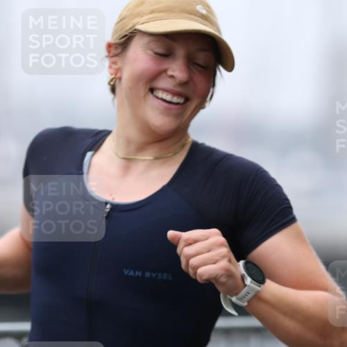 16.08.2026 - KN Förde Triathlon 2026 Antke Förster http://msf.ph/oto/9993252 16.08.2026 10:06:16 Laufen  meine-sportfotos.de