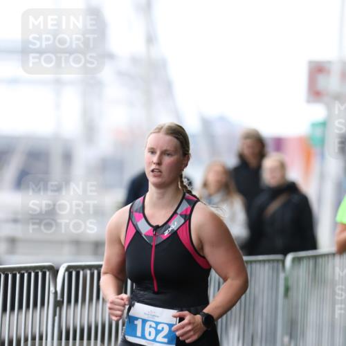 16.08.2026 - KN Förde Triathlon 2026 Antke Förster http://msf.ph/oto/9993430 16.08.2026 10:11:03 Laufen  meine-sportfotos.de