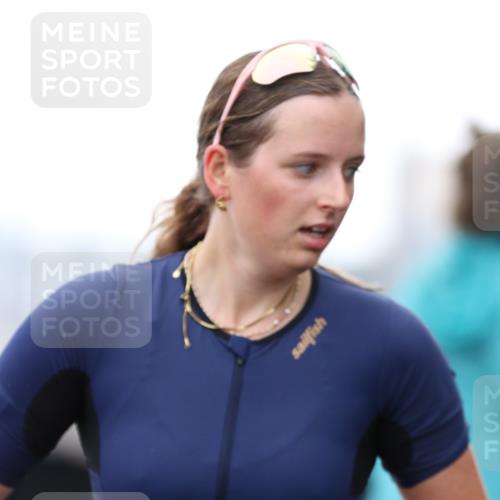 16.08.2026 - KN Förde Triathlon 2026 Antke Förster http://msf.ph/oto/9993618 16.08.2026 10:15:40 Laufen  meine-sportfotos.de