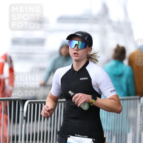 16.08.2026 - KN Förde Triathlon 2026 Antke Förster http://msf.ph/oto/9993622 16.08.2026 10:15:48 Laufen  meine-sportfotos.de