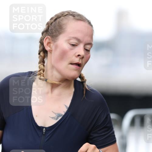 16.08.2026 - KN Förde Triathlon 2026 Antke Förster http://msf.ph/oto/9993700 16.08.2026 10:17:38 Laufen  meine-sportfotos.de