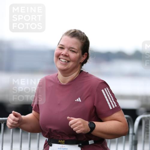 16.08.2026 - KN Förde Triathlon 2026 Antke Förster http://msf.ph/oto/9993780 16.08.2026 10:19:11 Laufen  meine-sportfotos.de