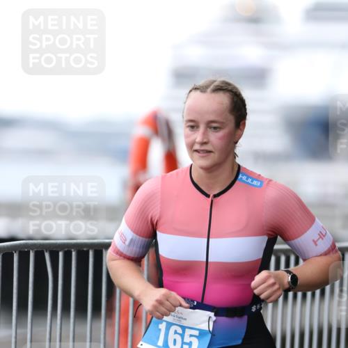 16.08.2026 - KN Förde Triathlon 2026 Antke Förster http://msf.ph/oto/9993804 16.08.2026 10:19:42 Laufen  meine-sportfotos.de
