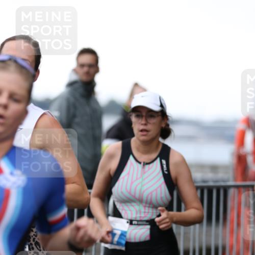 16.08.2026 - KN Förde Triathlon 2026 Antke Förster http://msf.ph/oto/9993853 16.08.2026 10:20:40 Laufen  meine-sportfotos.de
