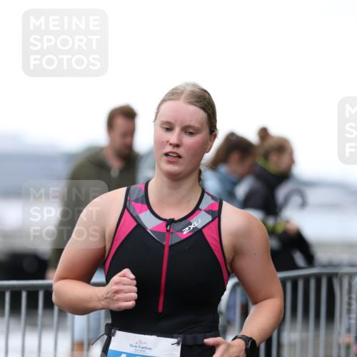 16.08.2026 - KN Förde Triathlon 2026 Antke Förster http://msf.ph/oto/9993863 16.08.2026 10:20:51 Laufen  meine-sportfotos.de