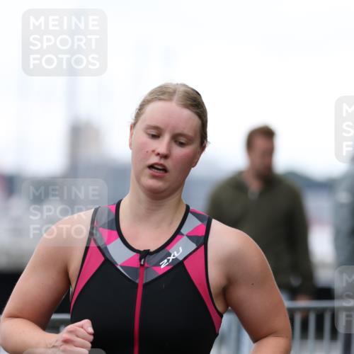 16.08.2026 - KN Förde Triathlon 2026 Antke Förster http://msf.ph/oto/9993864 16.08.2026 10:20:51 Laufen  meine-sportfotos.de