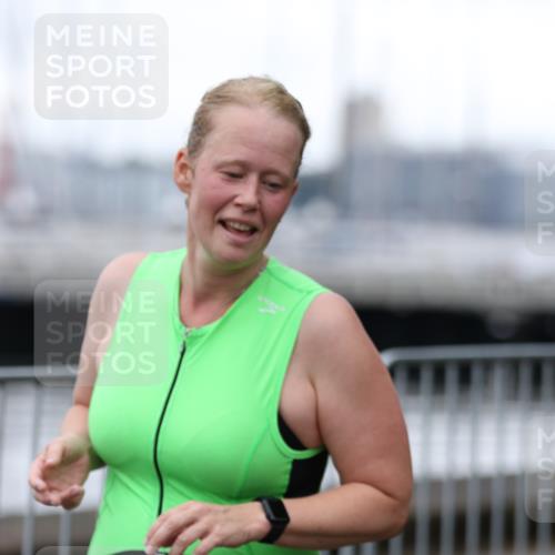 16.08.2026 - KN Förde Triathlon 2026 Antke Förster http://msf.ph/oto/9993911 16.08.2026 10:21:45 Laufen  meine-sportfotos.de