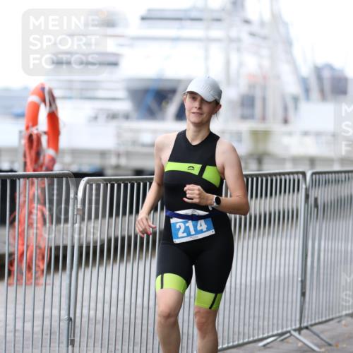 16.08.2026 - KN Förde Triathlon 2026 Antke Förster http://msf.ph/oto/9993966 16.08.2026 10:22:49 Laufen  meine-sportfotos.de