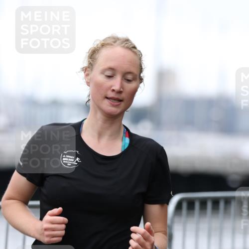 16.08.2026 - KN Förde Triathlon 2026 Antke Förster http://msf.ph/oto/9993989 16.08.2026 10:23:16 Laufen  meine-sportfotos.de