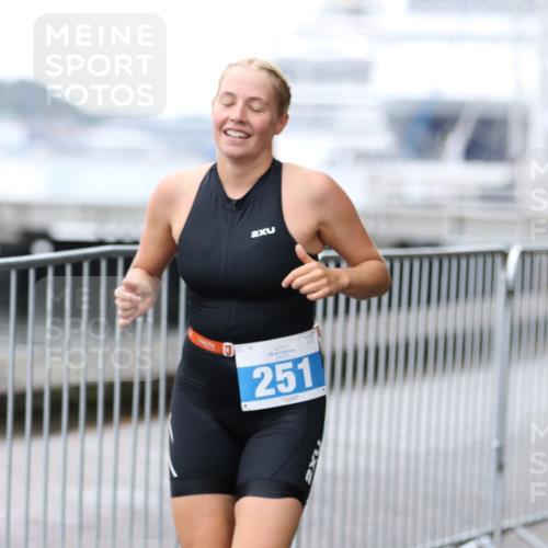 16.08.2026 - KN Förde Triathlon 2026 Antke Förster http://msf.ph/oto/9993997 16.08.2026 10:23:25 Laufen  meine-sportfotos.de