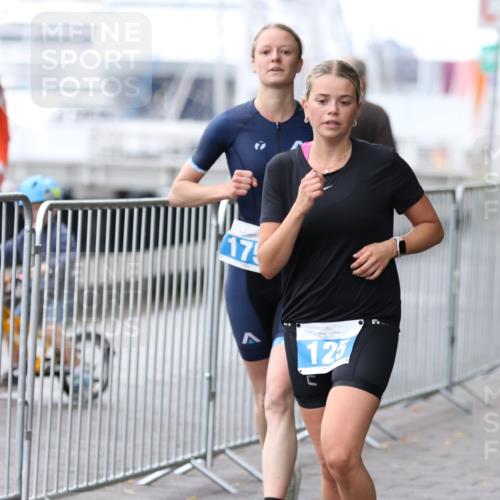 16.08.2026 - KN Förde Triathlon 2026 Antke Förster http://msf.ph/oto/9994006 16.08.2026 10:23:52 Laufen  meine-sportfotos.de